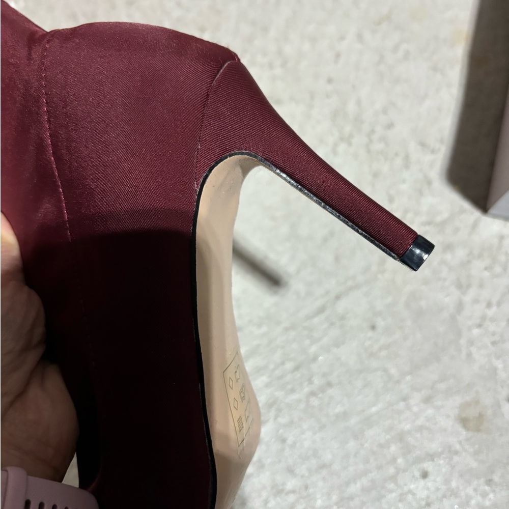 NWT boots with front zipper.  Size 7